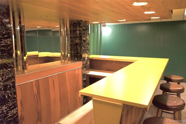 211 Arcola Street, Garden City, MI 48135