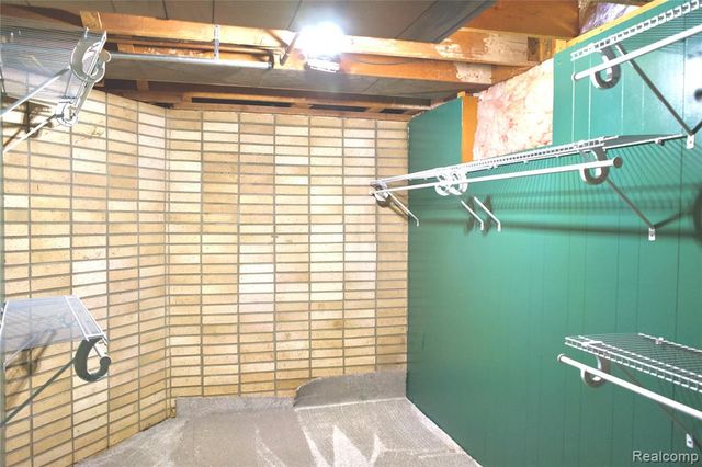 211 Arcola Street, Garden City, MI 48135