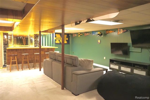 211 Arcola Street, Garden City, MI 48135