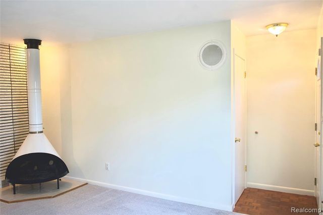 211 Arcola Street, Garden City, MI 48135