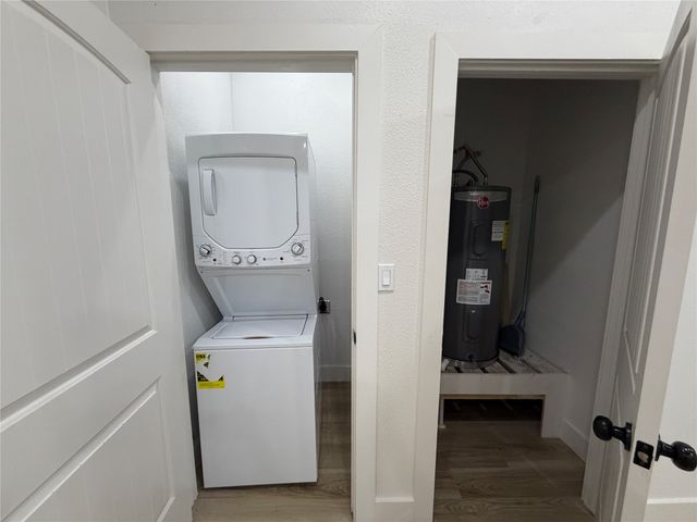 808 W 10th Street, Dallas, TX 75208