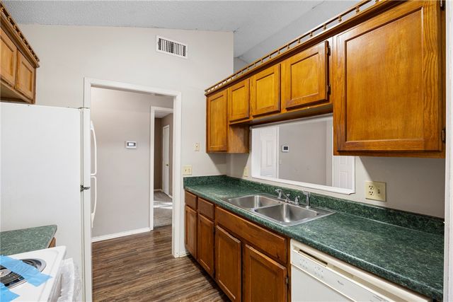 2207 Timberwood Lane, Russellville, AR 72802