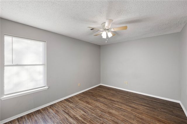 2207 Timberwood Lane, Russellville, AR 72802