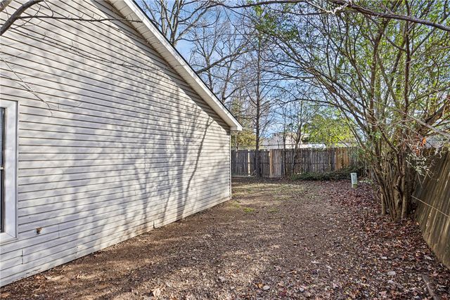 2207 Timberwood Lane, Russellville, AR 72802