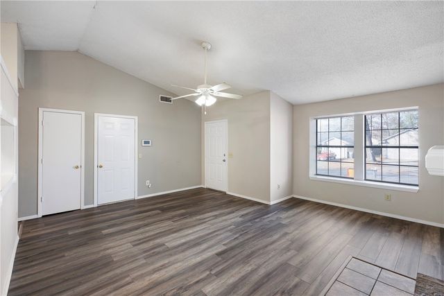 2207 Timberwood Lane, Russellville, AR 72802