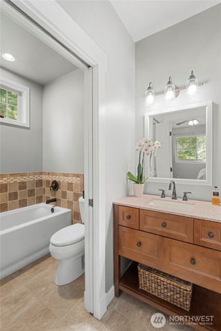 2234 29th Court NW, Olympia, WA 98502