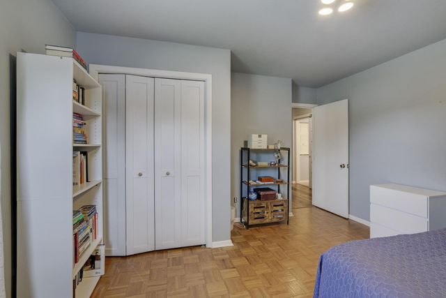 4541 Heritage Hills Circle, Bloomington, MN 55437