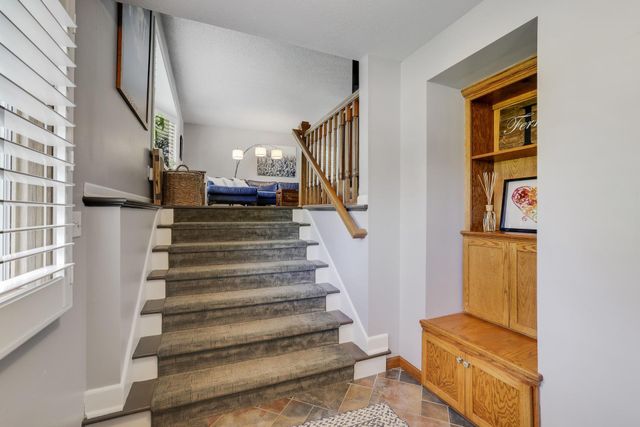 4541 Heritage Hills Circle, Bloomington, MN 55437