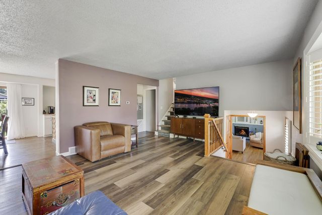 4541 Heritage Hills Circle, Bloomington, MN 55437