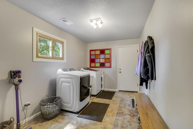 4541 Heritage Hills Circle, Bloomington, MN 55437