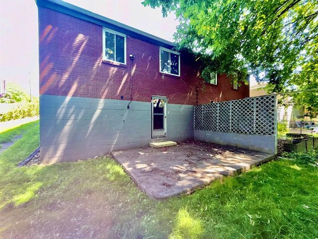 109 Lang Court, Point Breeze, PA 15208