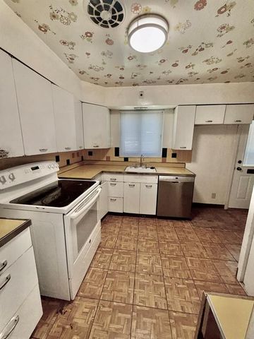 109 Lang Court, Point Breeze, PA 15208