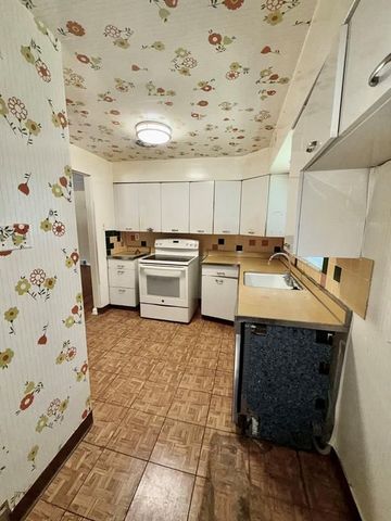 109 Lang Court, Point Breeze, PA 15208