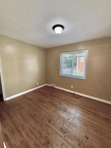 109 Lang Court, Point Breeze, PA 15208