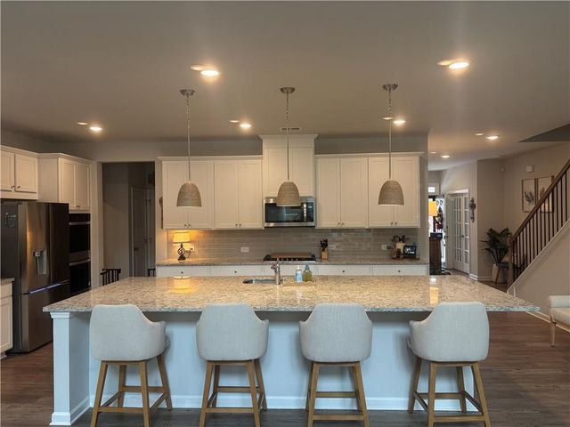 4077 Friendship Creek Drive, Buford, GA 30519