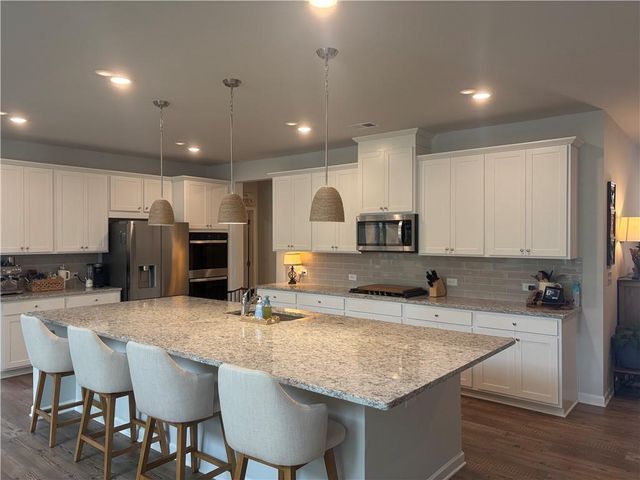 4077 Friendship Creek Drive, Buford, GA 30519