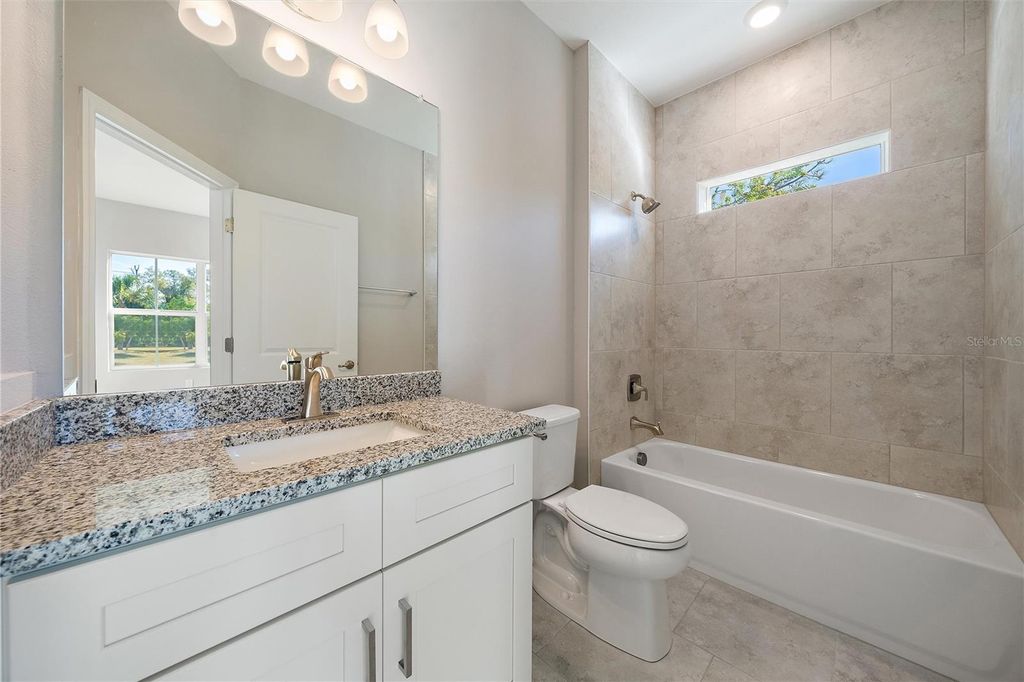 Image 13 of property listing at 196 JENNIFER DRIVE, Rotonda West, FL 33947