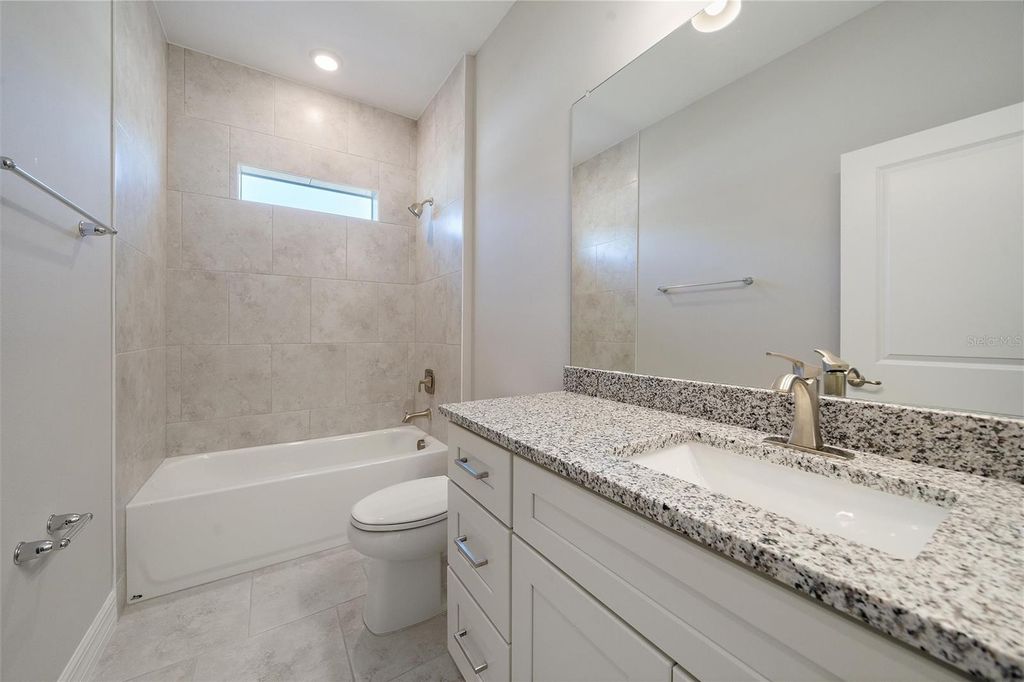 Image 18 of property listing at 196 JENNIFER DRIVE, Rotonda West, FL 33947