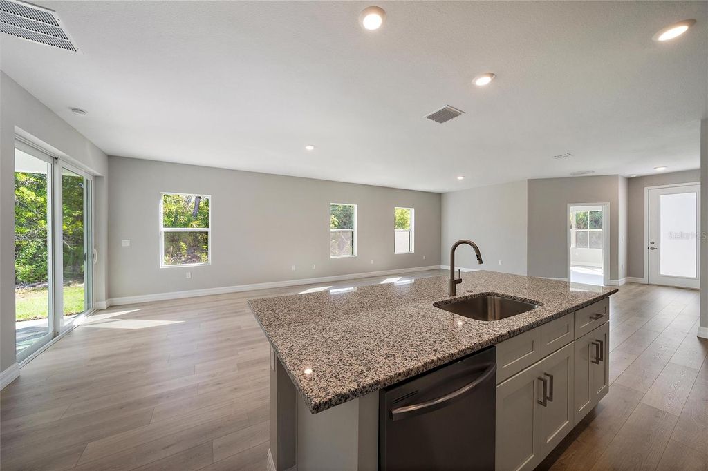 Image 28 of property listing at 196 JENNIFER DRIVE, Rotonda West, FL 33947