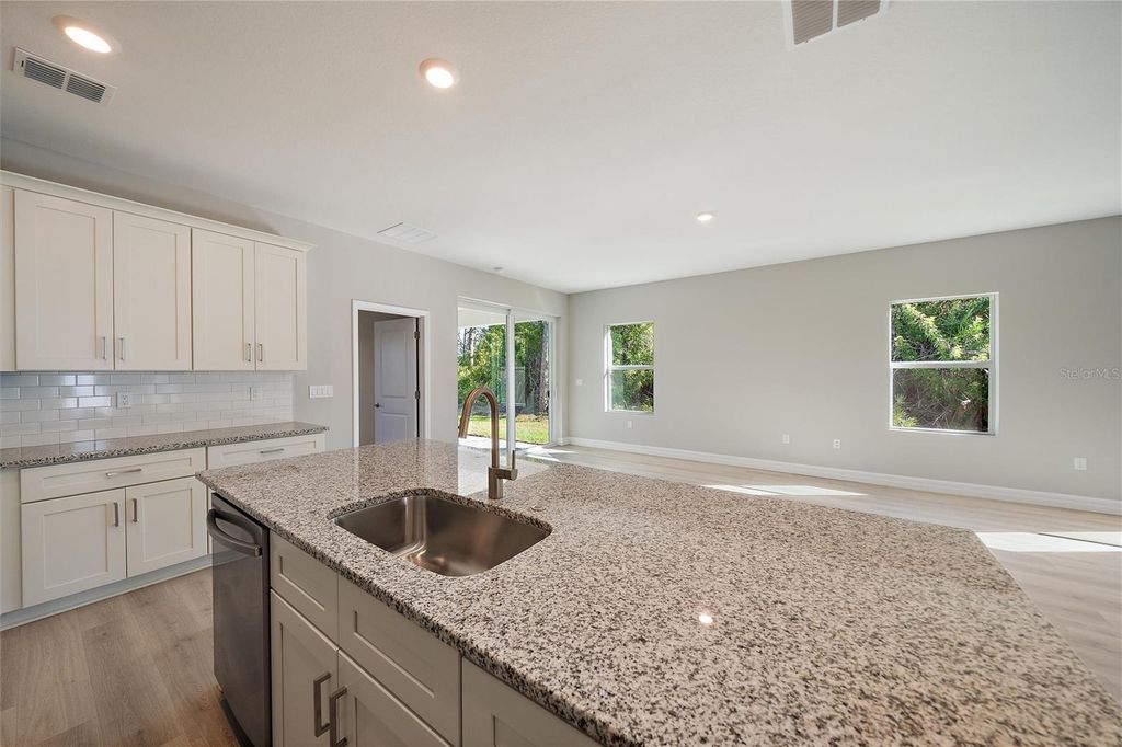 Image 29 of property listing at 196 JENNIFER DRIVE, Rotonda West, FL 33947