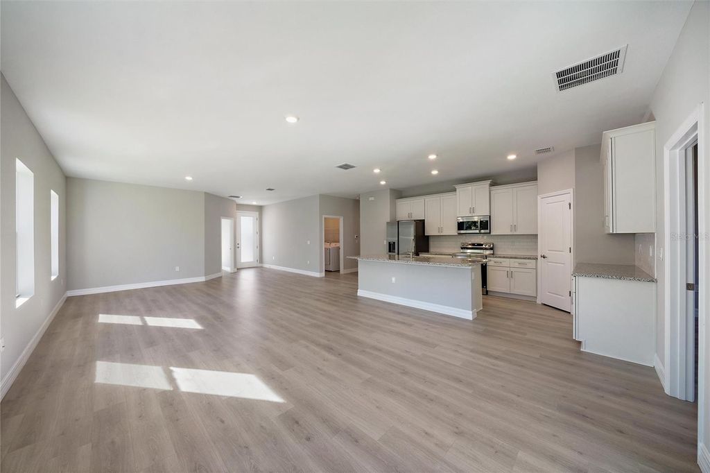 Image 30 of property listing at 196 JENNIFER DRIVE, Rotonda West, FL 33947