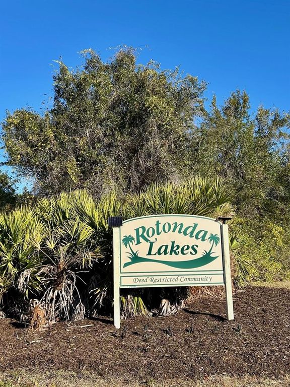 Image 43 of property listing at 196 JENNIFER DRIVE, Rotonda West, FL 33947