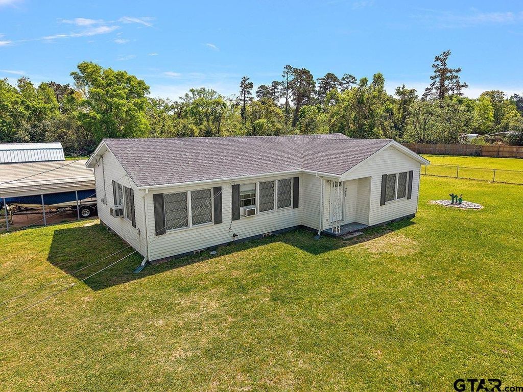 279 Fairview St, Rusk, TX 75785