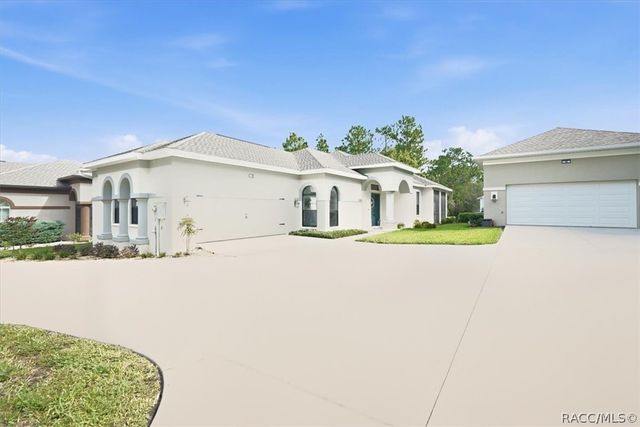 24 Beech Street, Homosassa, FL 34446