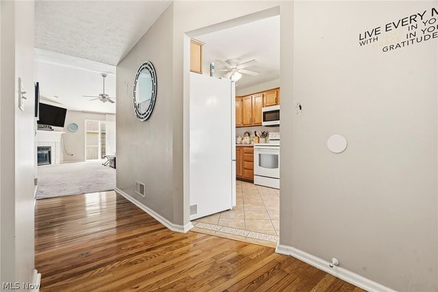 3198 Mariners Island Drive NW, Canton, OH 44708