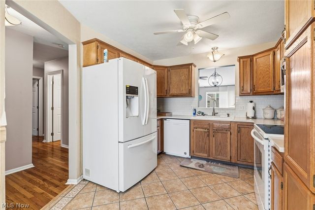 3198 Mariners Island Drive NW, Canton, OH 44708