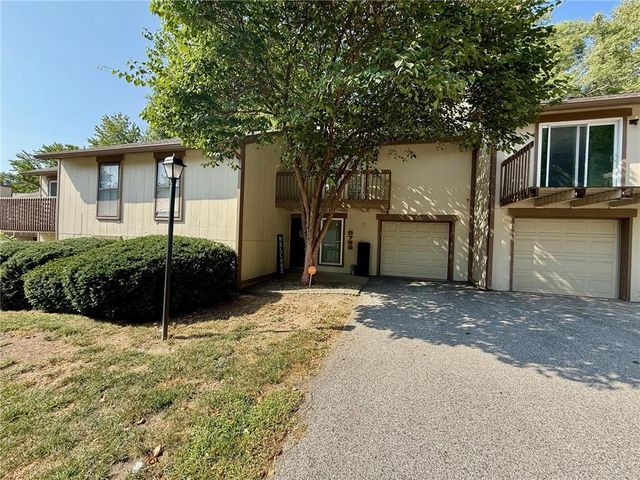 5768 N Anita Avenue, Kansas City, MO 64151