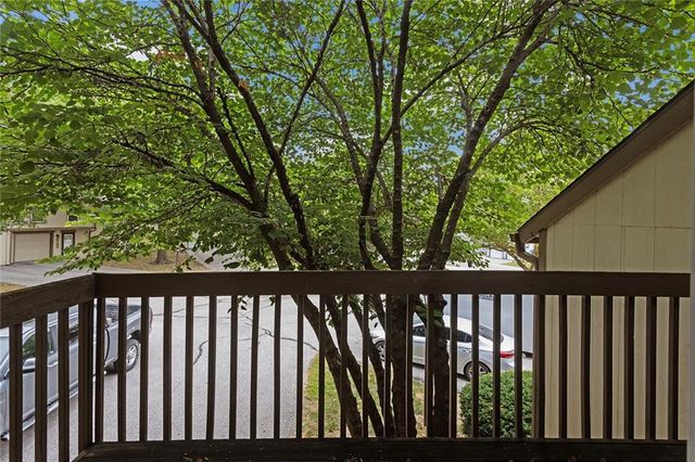 5768 N Anita Avenue, Kansas City, MO 64151