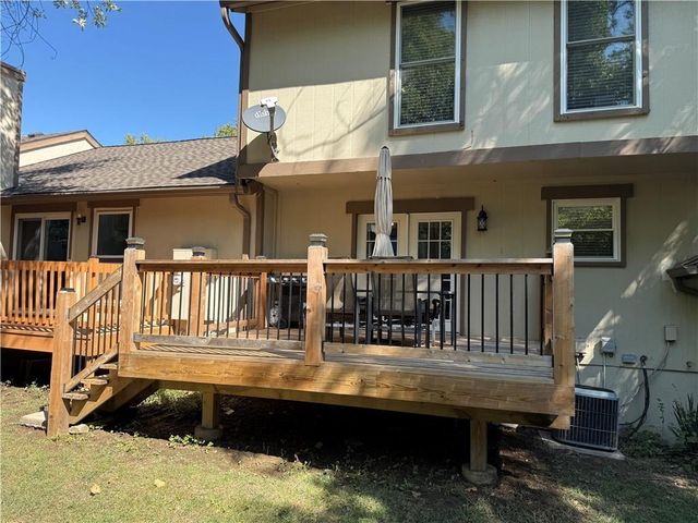 5768 N Anita Avenue, Kansas City, MO 64151