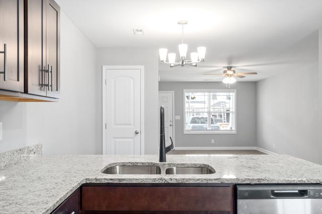 124 Davis Ridge Lane, Clarksville, TN 37040