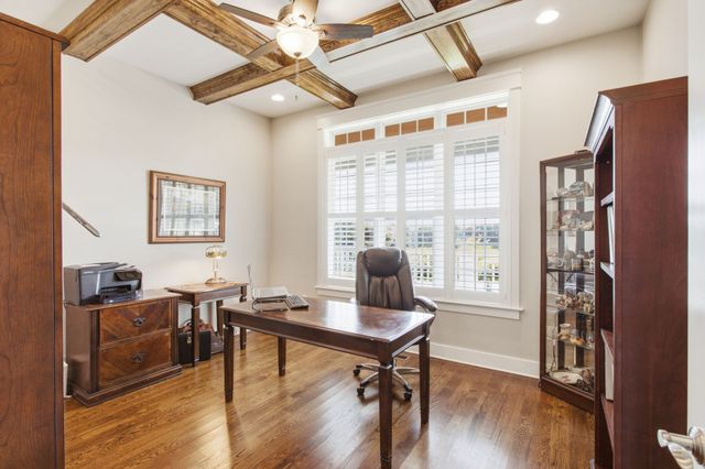 1318 Theta Pike, Columbia, TN 38401
