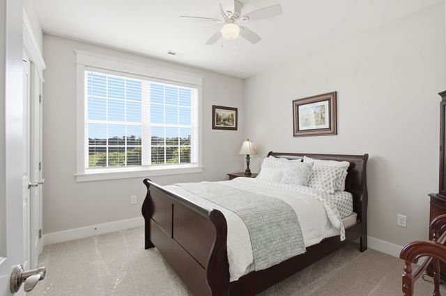 1318 Theta Pike, Columbia, TN 38401