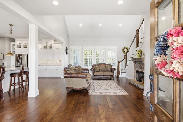 1318 Theta Pike, Columbia, TN 38401