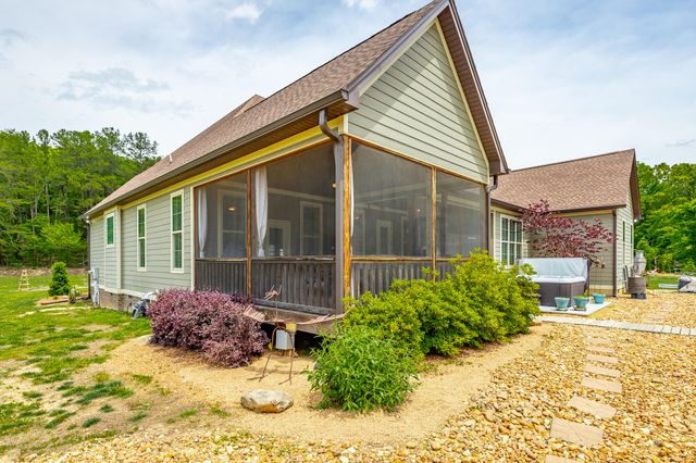 12256 Clift Mill Road, Soddy Daisy, TN 37379