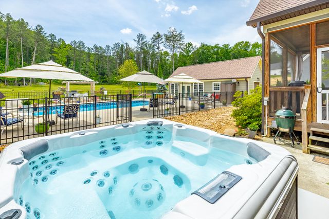 12256 Clift Mill Road, Soddy Daisy, TN 37379