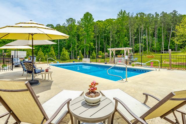 12256 Clift Mill Road, Soddy Daisy, TN 37379