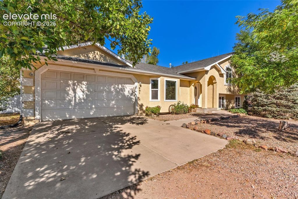 691 N Matt Drive, Pueblo West, CO 81007 — exterior