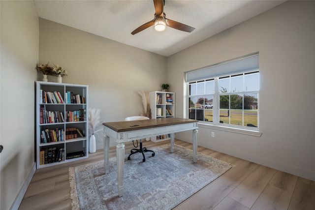 6560 Meadow Ridge Circle, Nevada, TX 75173