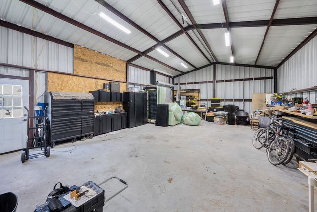 6560 Meadow Ridge Circle, Nevada, TX 75173