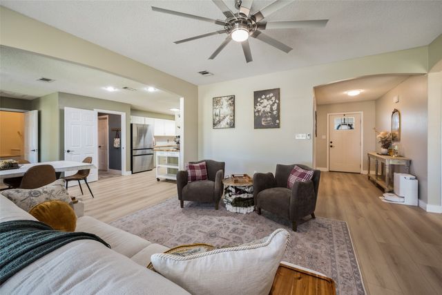 6560 Meadow Ridge Circle, Nevada, TX 75173