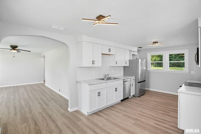 1511 36th Avenue, Moline, IL 61265