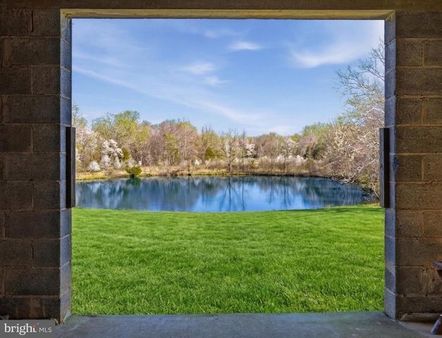 20161 ASKEGRENS LN, Sterling, VA 20165