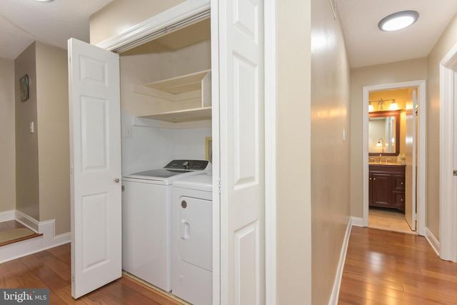 156 HAMPSHIRE DRIVE, Plainsboro, NJ 08536