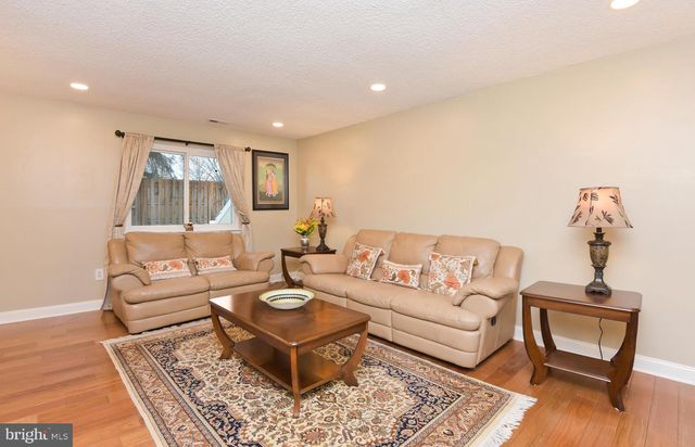 156 HAMPSHIRE DRIVE, Plainsboro, NJ 08536