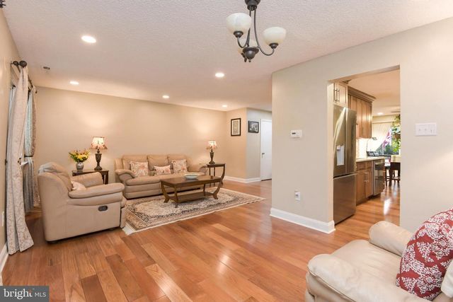 156 HAMPSHIRE DRIVE, Plainsboro, NJ 08536