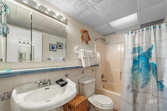 1051 W Beach Boulevard 3B, Gulf Shores, AL 36542